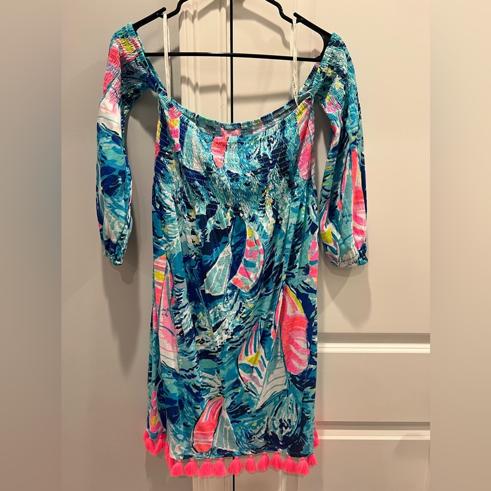 New with tags Lilly Pulitzer size small dress with off shoulder sleeves